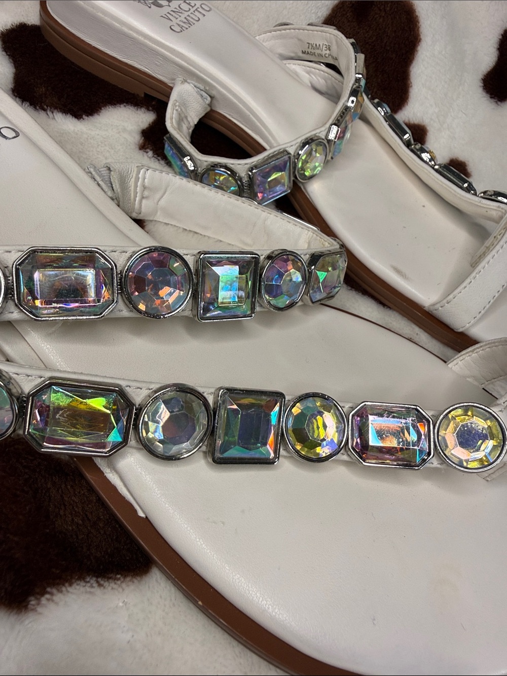 Vince Camuto White Iridescent Jewel Thong Sandals - Picture 3 of 4